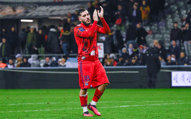  里昂防守端密不透风，零封对手保持三场零失球  