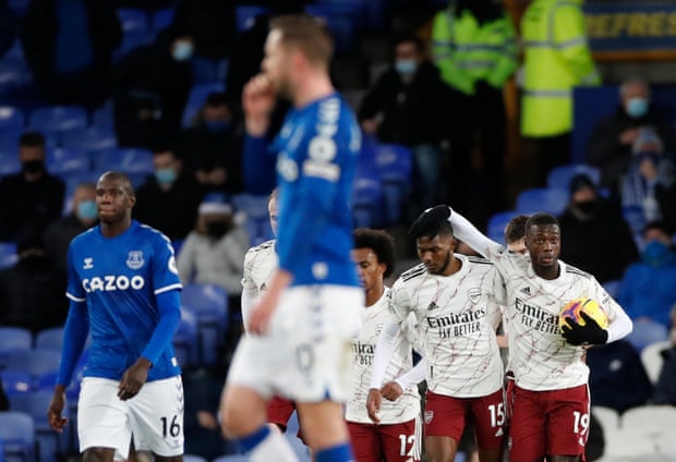  萨卡造乌龙+助攻，阿森纳主场逆转埃弗顿  