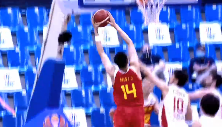  布伦森末节独得十七分尼克斯逆转击败公牛