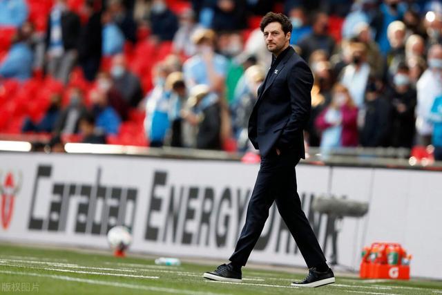  英超榜首大战落幕，阿森纳客场力克曼城夺三分